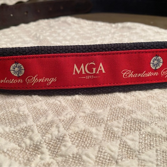 Classy Vineyard Vines Golf Belt Size 34 - Picture 4 of 4